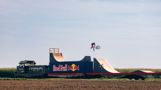 Red Bull's Dawid Gozdiek Makes History On A Moving Train (Freeride MTB)