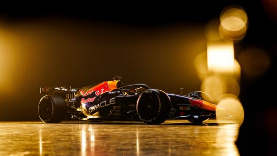 Oracle Red Bull Racing Reveals RB22 Ahead of First On-Track Run in Barcelona (Formula 1)