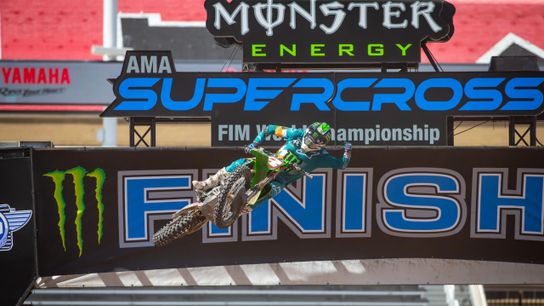 "That was huge for us." Tomac wins in the return of Supercross (Supercross/Pro Motocross)