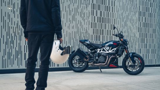 Indian Motorcycle Unveils the Exhilarating Limited-Edition FTR x 100% R Carbon for 2024 (The Latest)