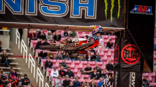 Musquin wins in SLC for first Supercross win in 2 years (Supercross/Pro Motocross)