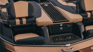 MasterCraft + World Champion Wakesurfer Ashley Kidd = WakeSurfing at Its Finest (Lifestyle)