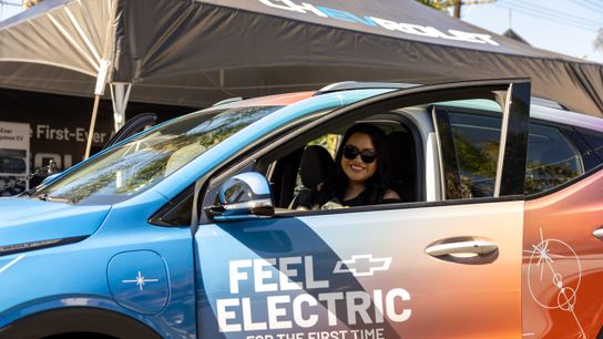 Auto | Chevrolet Helps Drivers Become Electrified During "National Drive Electric Week" (Auto)