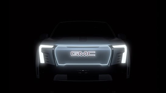 Auto | First Look at GMC ELECTRIC Sierra Denali (Auto)
