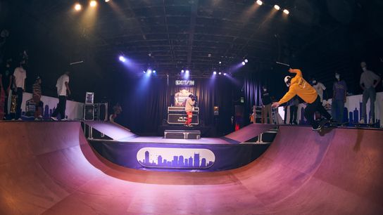 Skateboarding and music pair together in Nashville (Skateboarding)