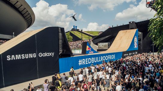 Godziek brothers star at Red Bull Roof Ride MTB slopestyle in Poland (BMX/MTB)
