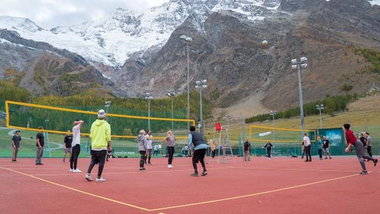 Beyond The Snow at Saas-Fee Training Camp (Skiing)